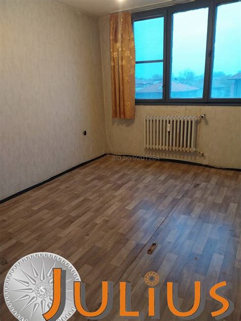 Пловдив, Двустаен кв. Гагарин Двустаен апартамент 60 кв.м Панел 1980 г ...