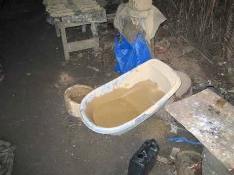la technique de fabrication du BRONZE à la cire perdue en AFRIQUE.