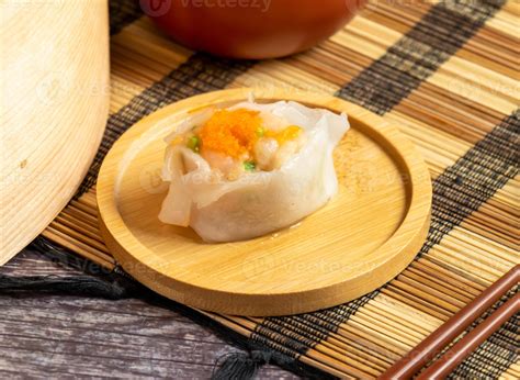delectable steamed shrimp dumpling, Phoenix Eyes a taste of authentic