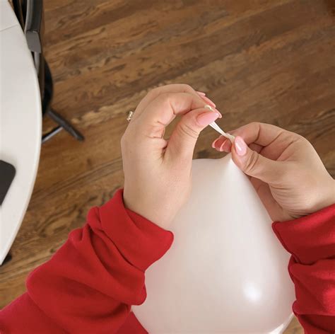 how to use balloon tie tool 7