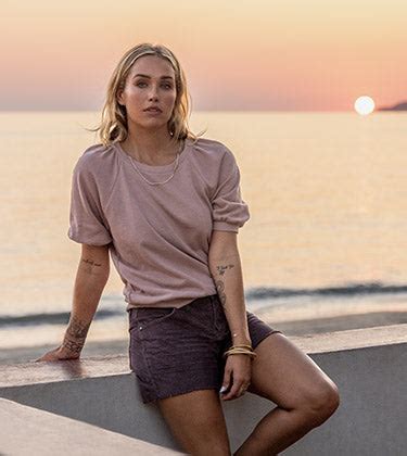Women's Long Sleeve Tops | Carve Designs