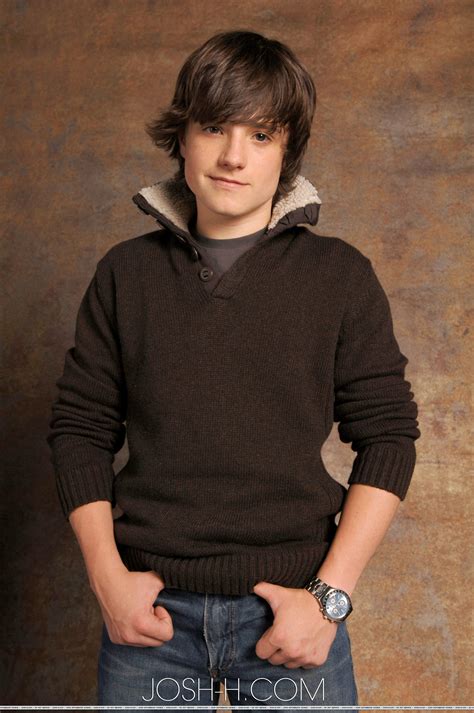 Set 008 - set08-084 - Josh Hutcherson Source | Photo Gallery | Josh