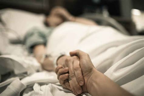 News - New research suggests dying alone is sometimes a choice, not a