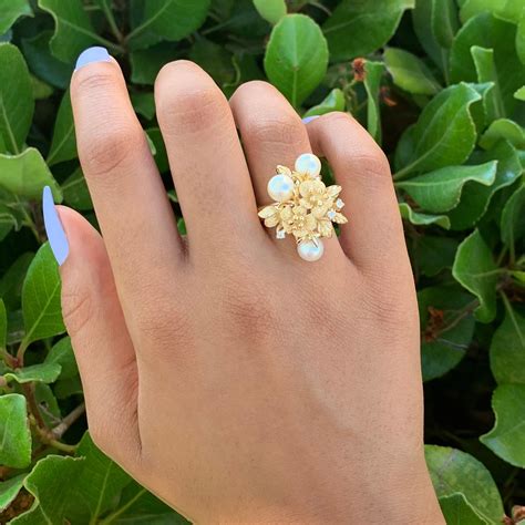 Vintage Diamond Engagement Rings - Spectacular Antique and Estate