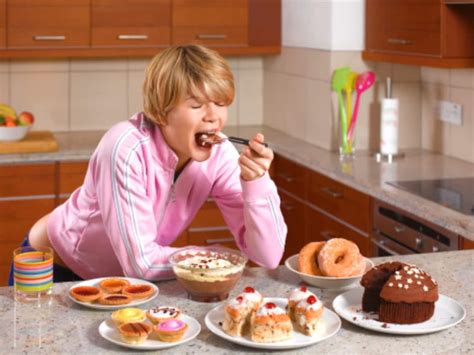 eating disorder    signs symptoms  treatment