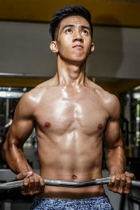 Muscle Men: The Science of Building Strength - The Basics of Muscle