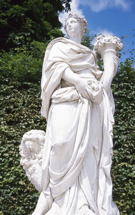 Esculturas de chicas desnudas santabohemia.cl