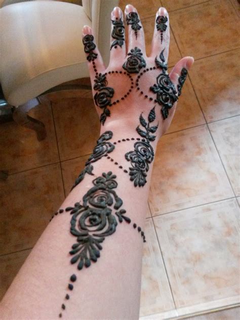 Drizzles domain: Henna Review