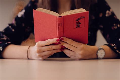 Girl reading a book - freestocks.org - Free stock photo