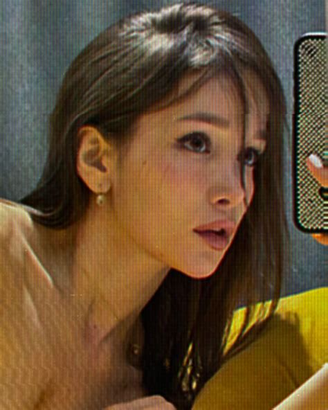 Ellie Leen | Give you the whole world, I’ma need space It’s like I’m