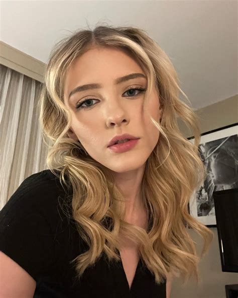 Melody Marks สาวเมกาหน้าสวย สุดเซ็กซี่ นางเอก AV ระดับท็อปญี่ปุ่น