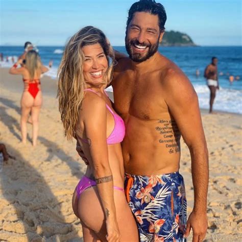Victor Pecoraro E Renata Muller - Traição e barraco: saiba tudo sobre separação de Victor Pecoraro