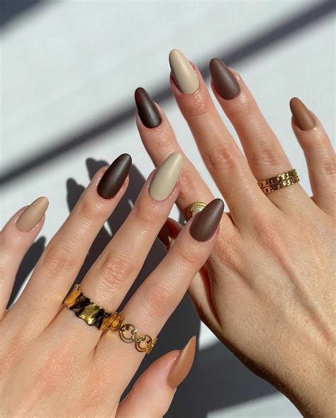 25 Brown Nail Ideas For the Perfect Cozy Season Mani