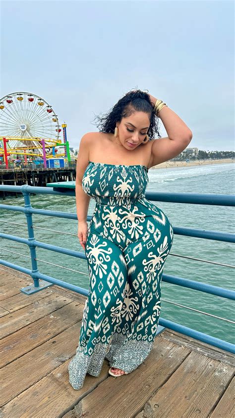 SELENE CASTLE | When you meet up with Twin 😊👯‍♀️ @beckkywylin