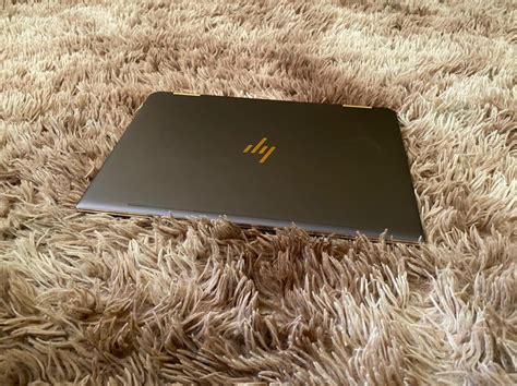 Laptop - WelelaWelela