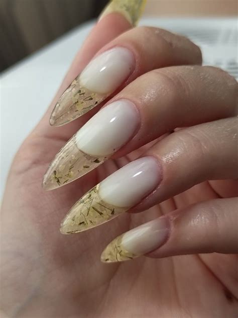 маникюрсухоцветыцветы в ногтяхвыкладной френч нюд Luxury Nails, Nailss ...