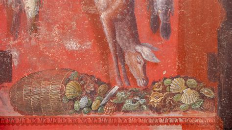 Rare fresco discovered in Pompeii shows type of woman who 'breaks free ...
