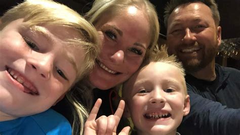 Fundraiser by Vickie Bagshaw : Support Sarah Petersen's Funeral Expenses