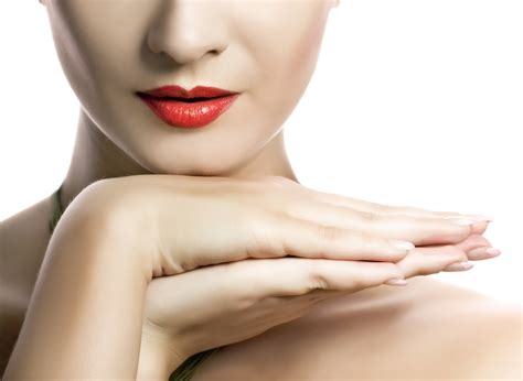 History Rewinded: Cosmetics through History