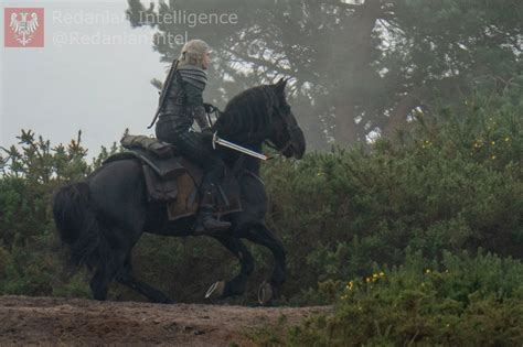 EXCLUSIVE: Henry Cavill rides a new horse for The Witcher - Redanian ...