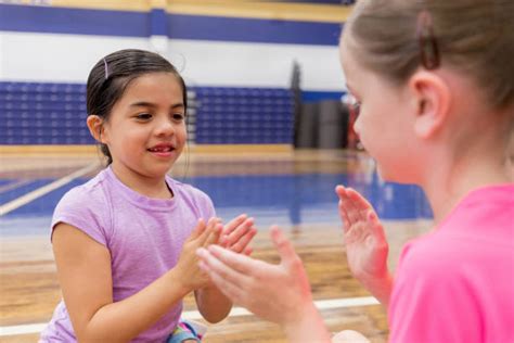 mainan tepuk tangan foto stok potret gambar bebas royalti istock