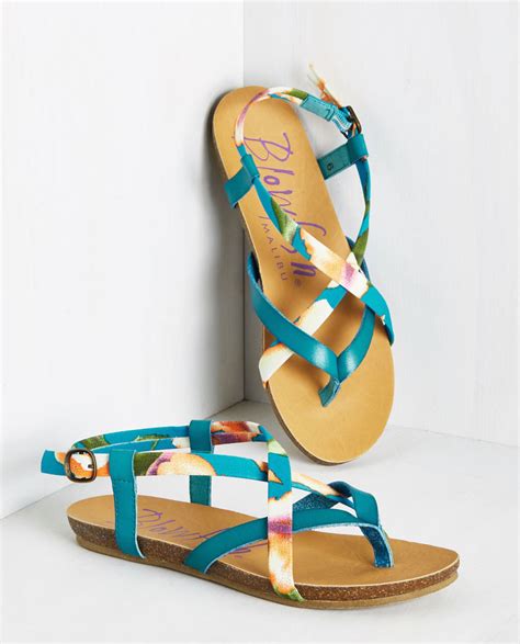 32 Gorgeous Sandals That'll You'll Never Want To Take Off