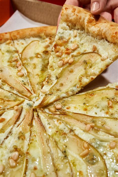 Много Лосося: cуши, пицца, роллы, поке