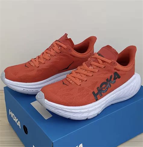 Hoka carbon x2 US 9 EU 42.5, Men's Fashion, Footwear, Sneakers on Carousell