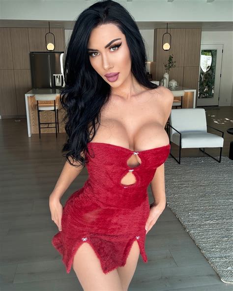 Taylor Jevaux (@taylorjevaux) • Instagram photos and videos