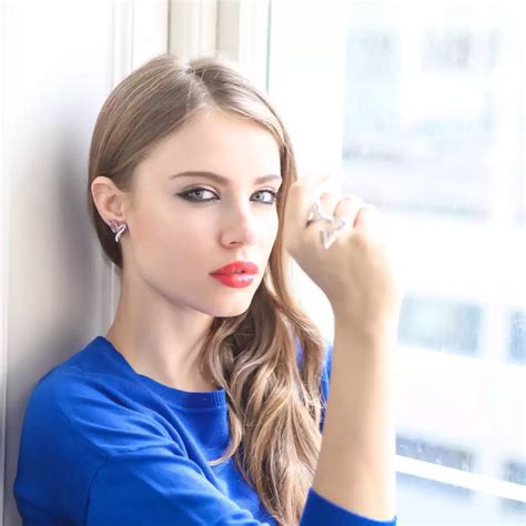 xenia tchoumitcheva blogger modella instagram star