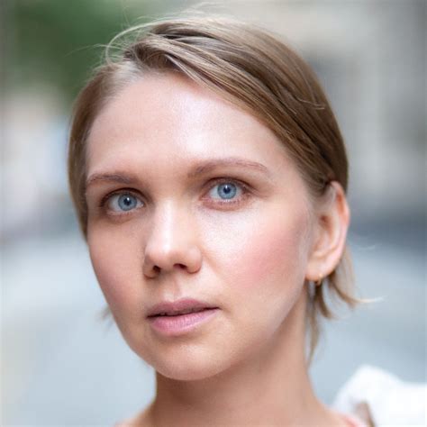 Yulia Bogdanova - Art Dealler - Gallery Shchukin | LinkedIn