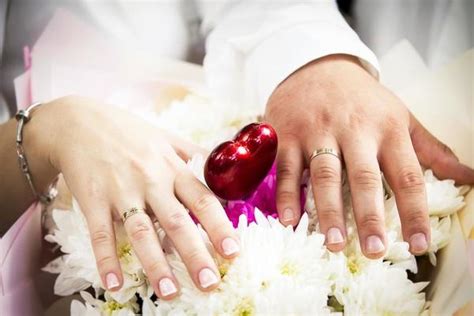 love marriage stock  images  backgrounds