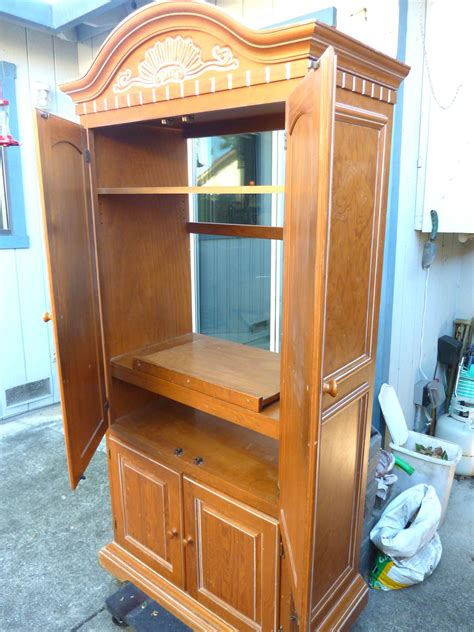 Armoire to Barmoire