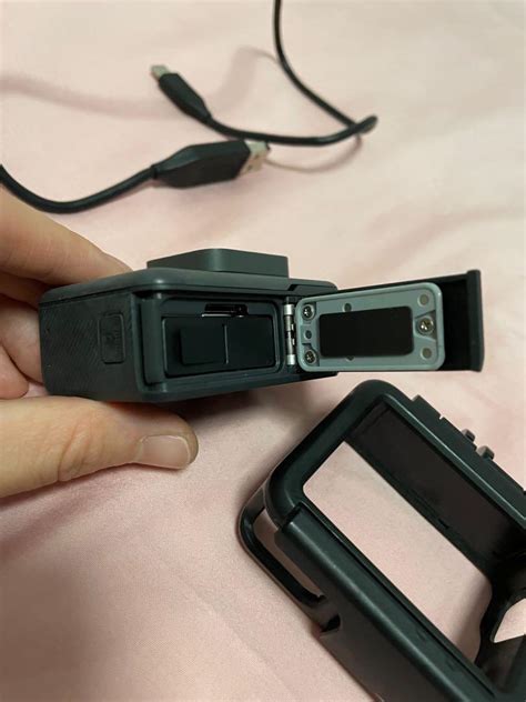 GoPro Camera old model, Photography, Cameras on Carousell