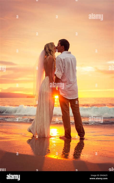 wedding  beach  sunset
