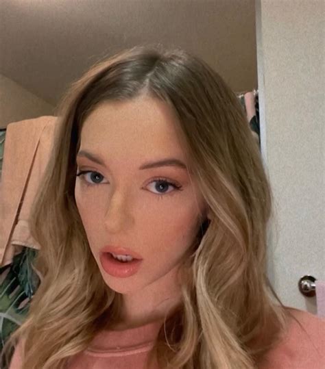 Lily Larimar biography, 28 Photos, Age, Height, Real Name, Instagram