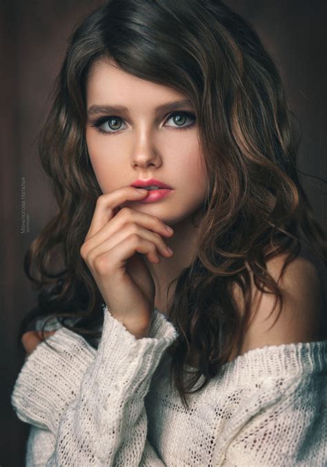 Candid Girls: Are They Really As Innocent As They Seem? Image 14