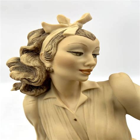 Giuseppe Armani | Authentic Giuseppe Armani Anna Bella Porcelain Figuri