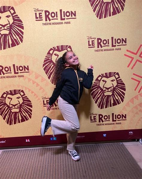 ilyana en plein reve avec le roi lion les  de linfo