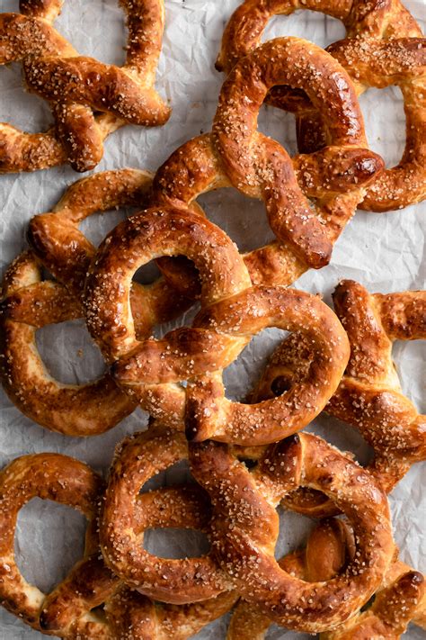 Homemade Soft Pretzels (Copycat Auntie Anne's Pretzel Recipe) | Recipe Cart