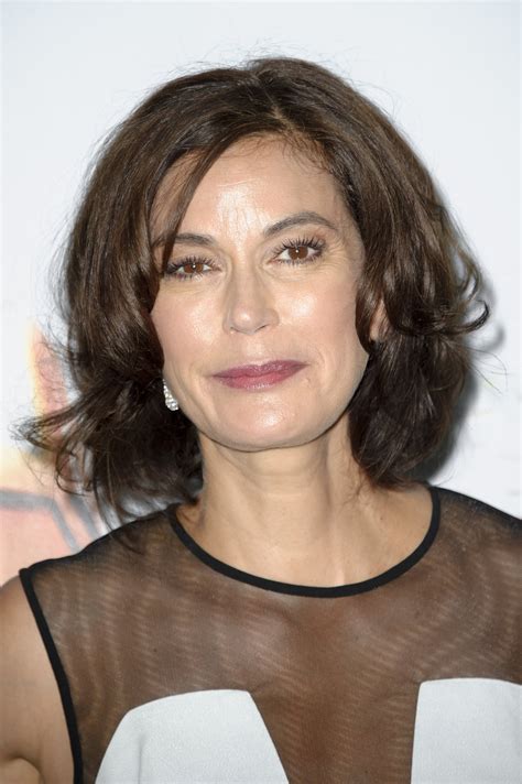 Teri Hatcher Pictures (62 Images)