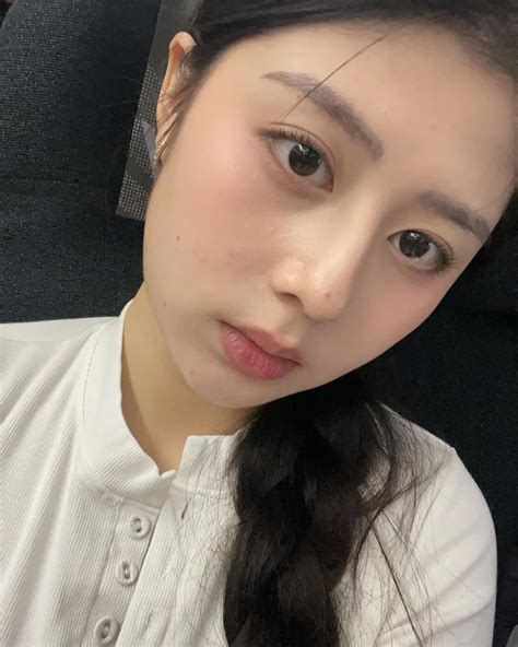 ONIC Lydia | selfieeeeeeee | Instagram