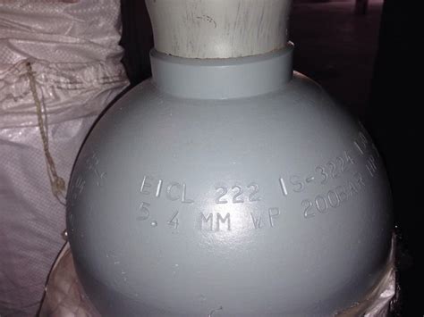 Конструкция и маркировка газового баллона