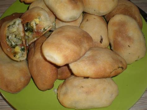 Пирожки с луком и яйцами | Food, Vegetables, Potatoes