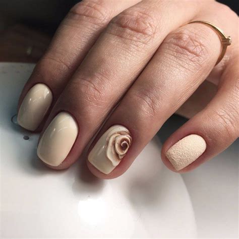 маникюр на короткие ногти бежевый цвет - uniformcustomize
