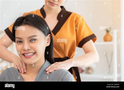 Neck massage hi-res stock photography and images - Alamy