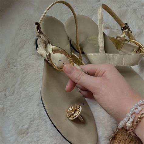 Onex Women's Tan and Gold Sandals | Depop