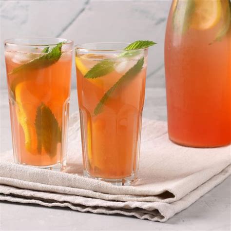 Aperol Paloma: Dieser Trend-Drink stimmt uns auf den Sommer ein | GALA.de