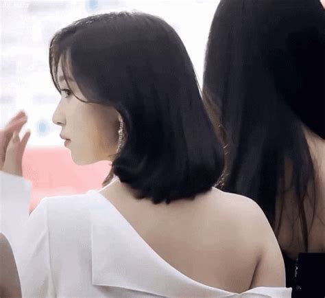 Mina Meme - Mina - Discover & Share GIFs