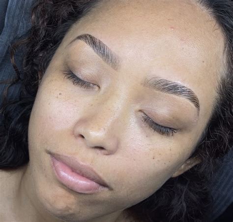 Eyebrow services northeast of Chicago - Cosmetics & Eyebrows Atelier